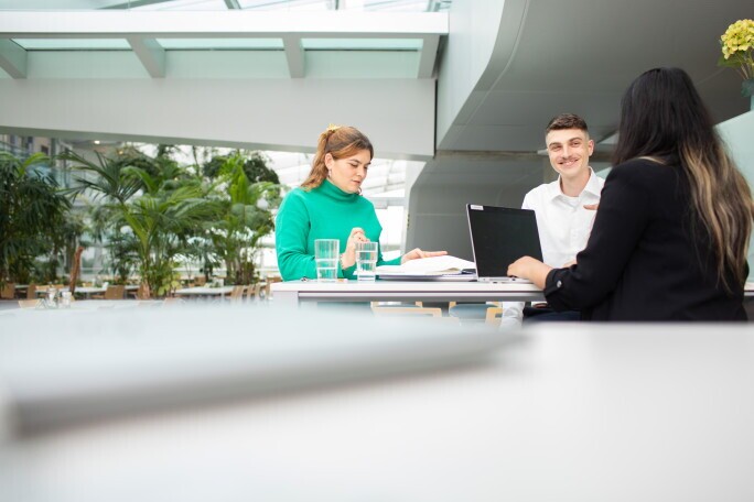 Werkstudent/Praktikant (m/w/d) im Bereich Konzernentwicklung, 1. Bild